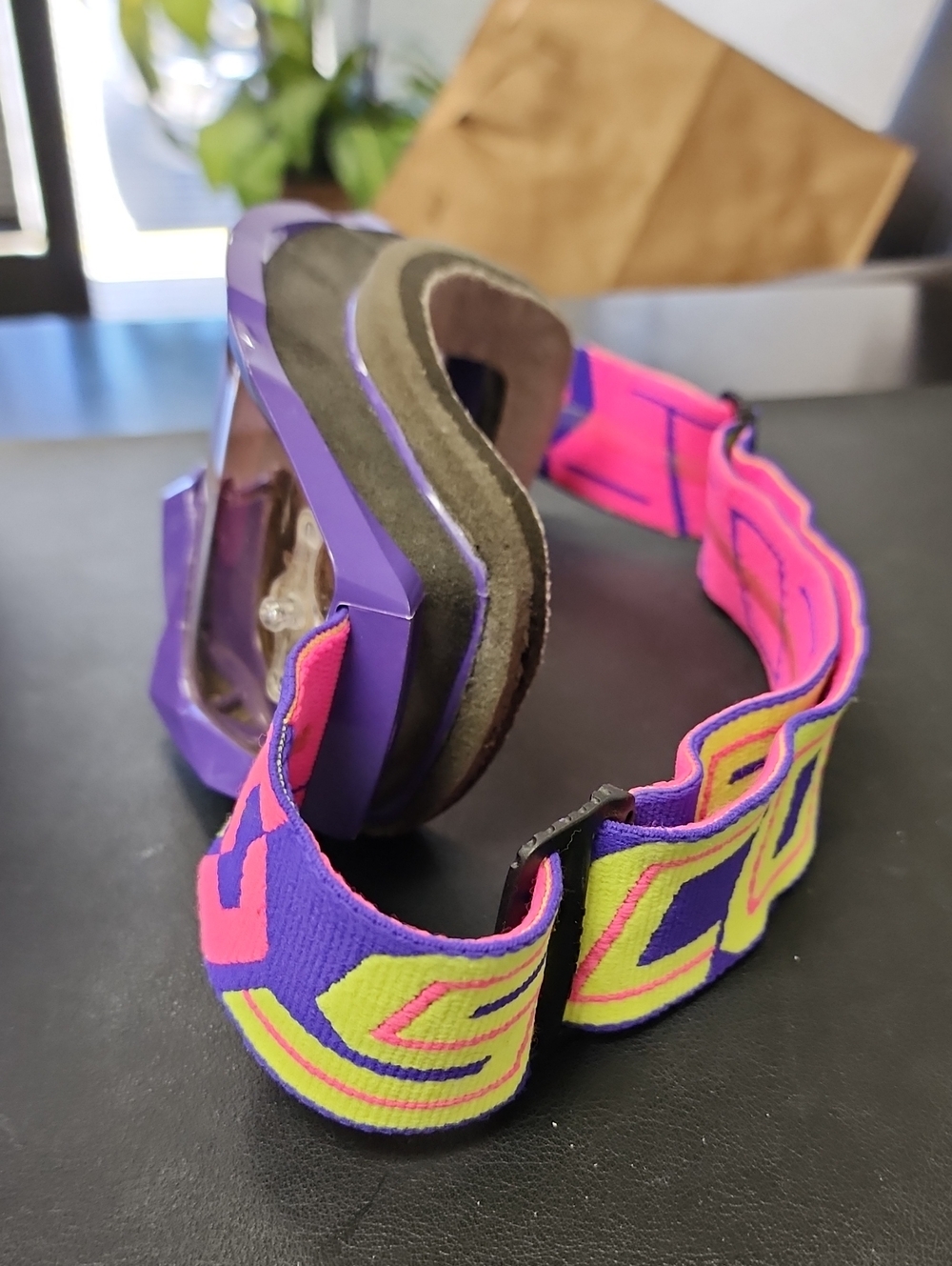 🥳Scott Hustle X MX goggles vibrant purple frame and a pink, Youth Size - Picture 10 of 14